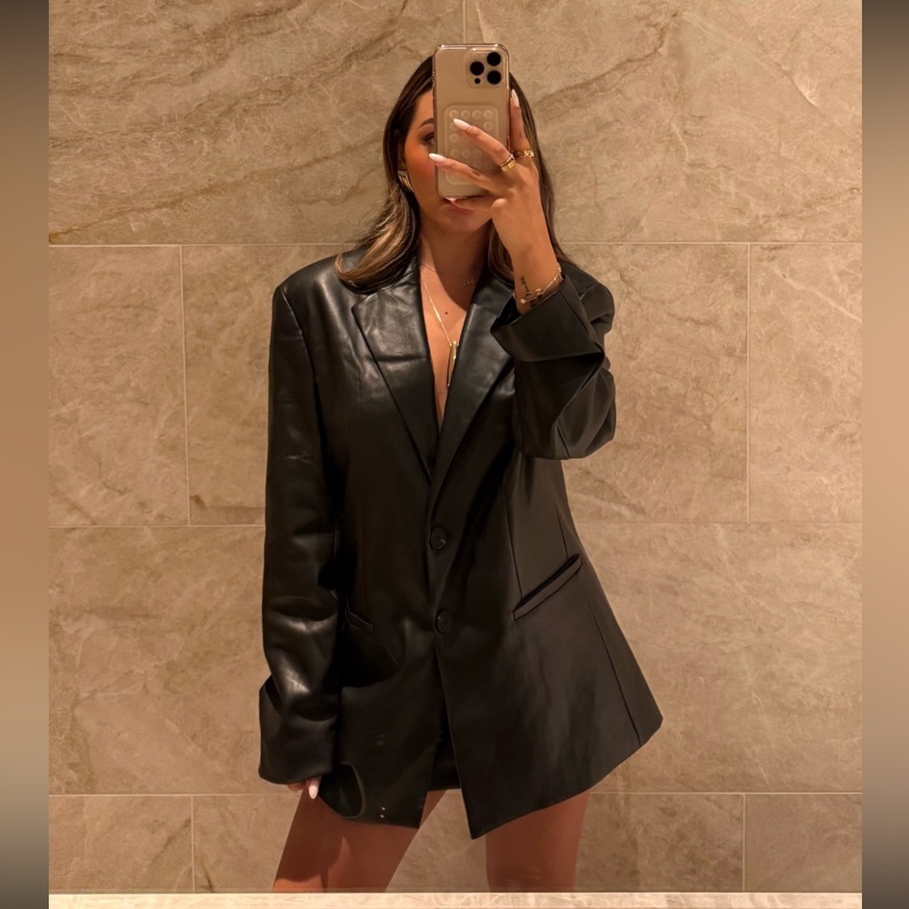 ZARA Women's Black Faux Leather Oversized Blazer